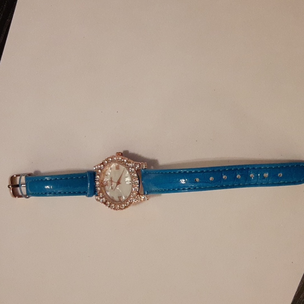 PRICE DROP! Strada Austrian Crystal watch. Blue.